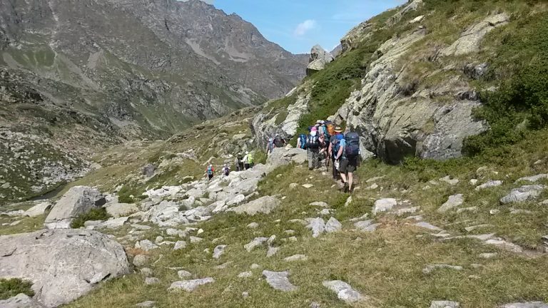 Trekking attraverso le Alpi del Nord del Piemonte